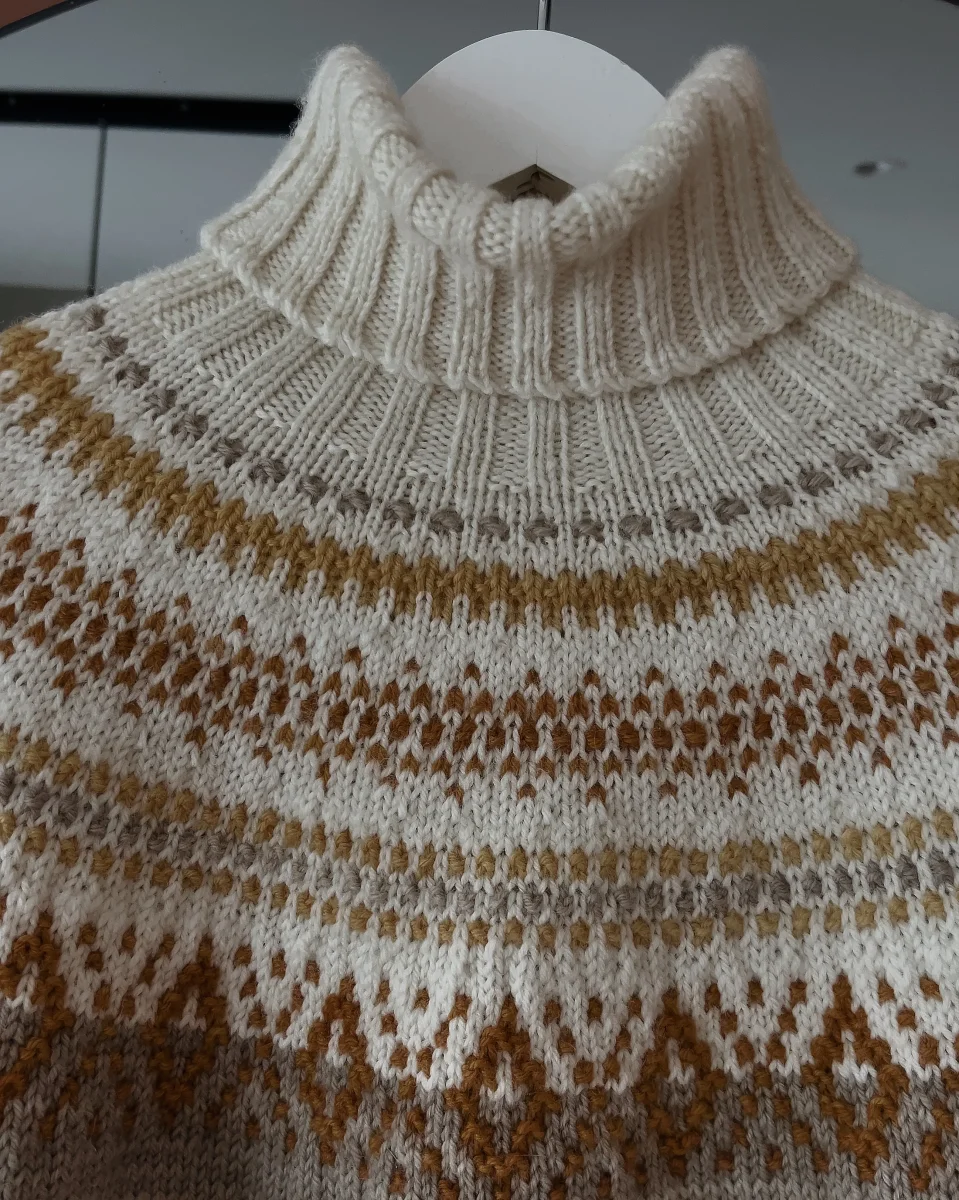 Tales of Patagonia Sweater - Image 4